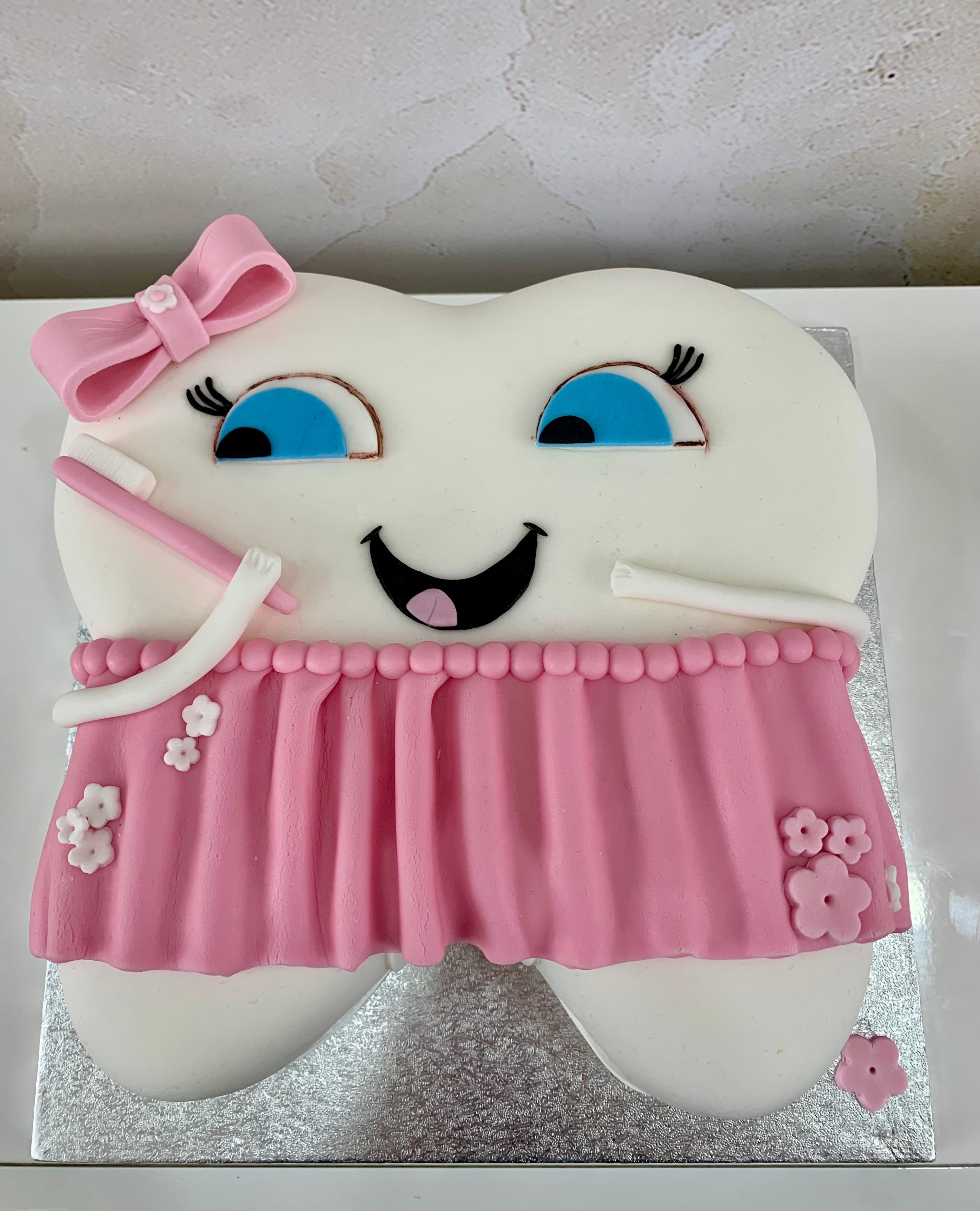 Little Dentist Cake
